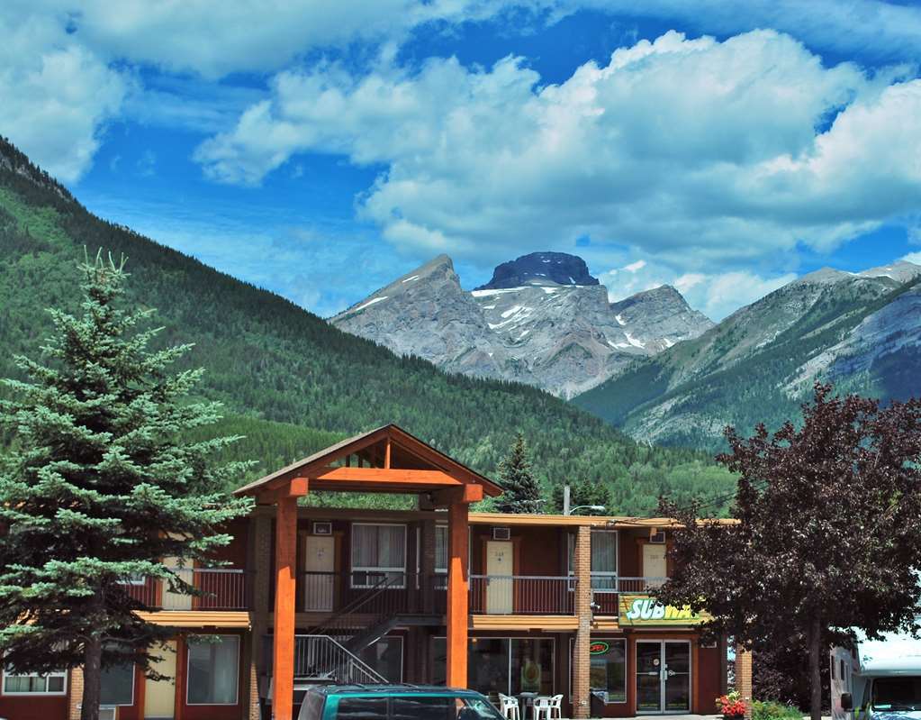 Canadas Best Value Inn&Suites Fernie Exterior foto