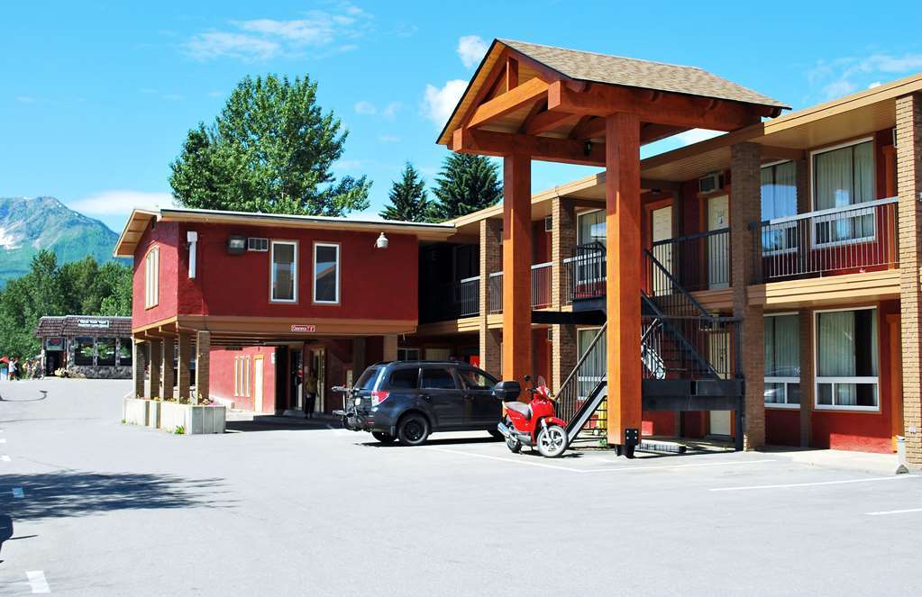 Canadas Best Value Inn&Suites Fernie Exterior foto