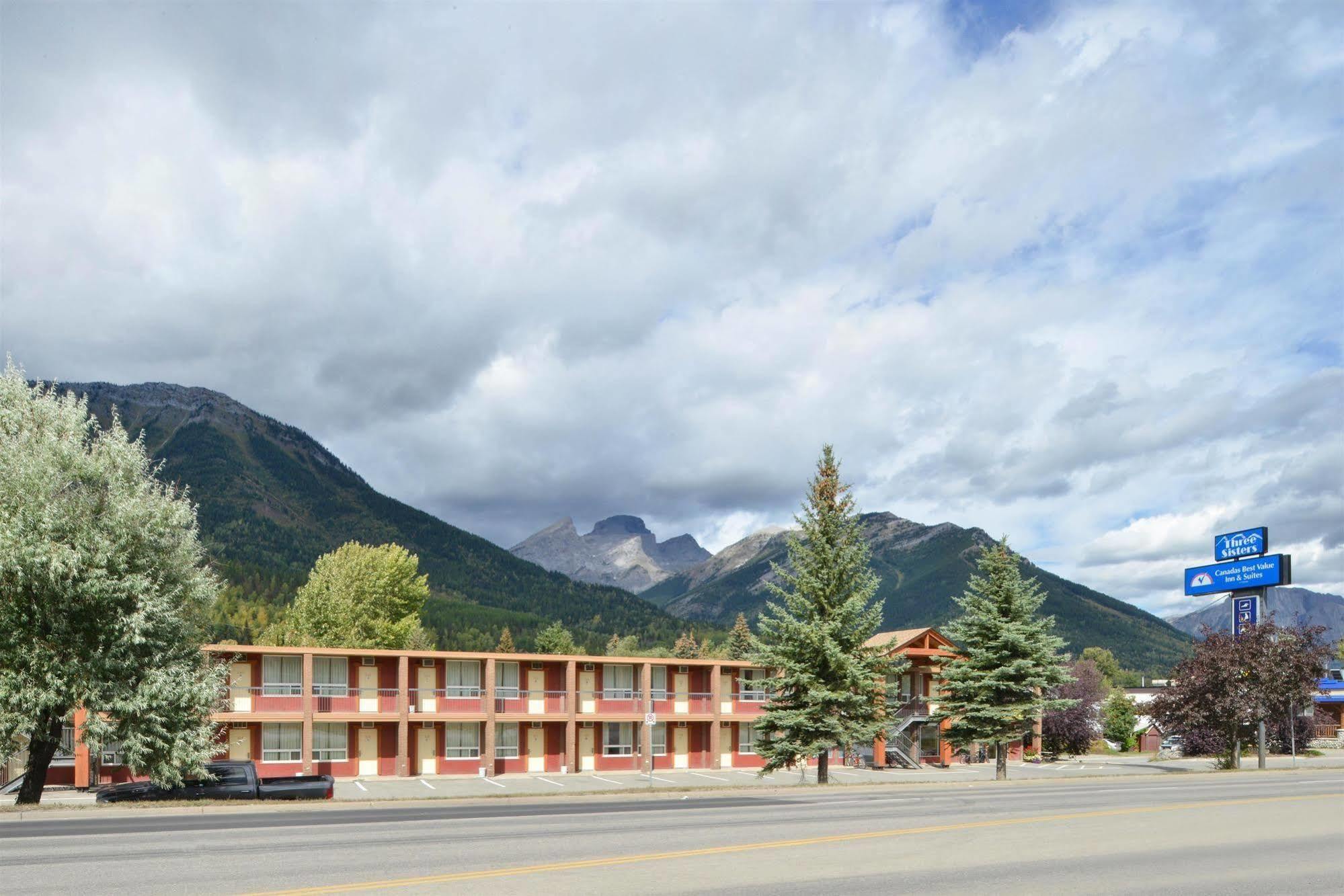 Canadas Best Value Inn&Suites Fernie Exterior foto